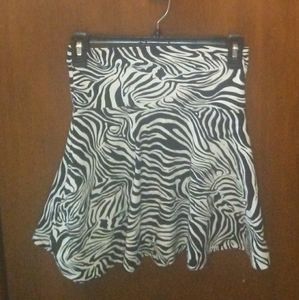 Zebra Stripe Skirt/ Small, cotton/ spandex